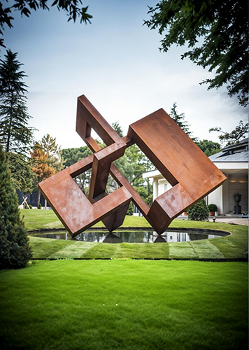 sculpture monumentale